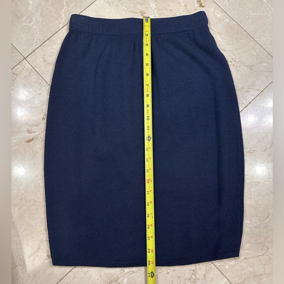 St Johns Knit Top and Skirt - Picture 7 of 8